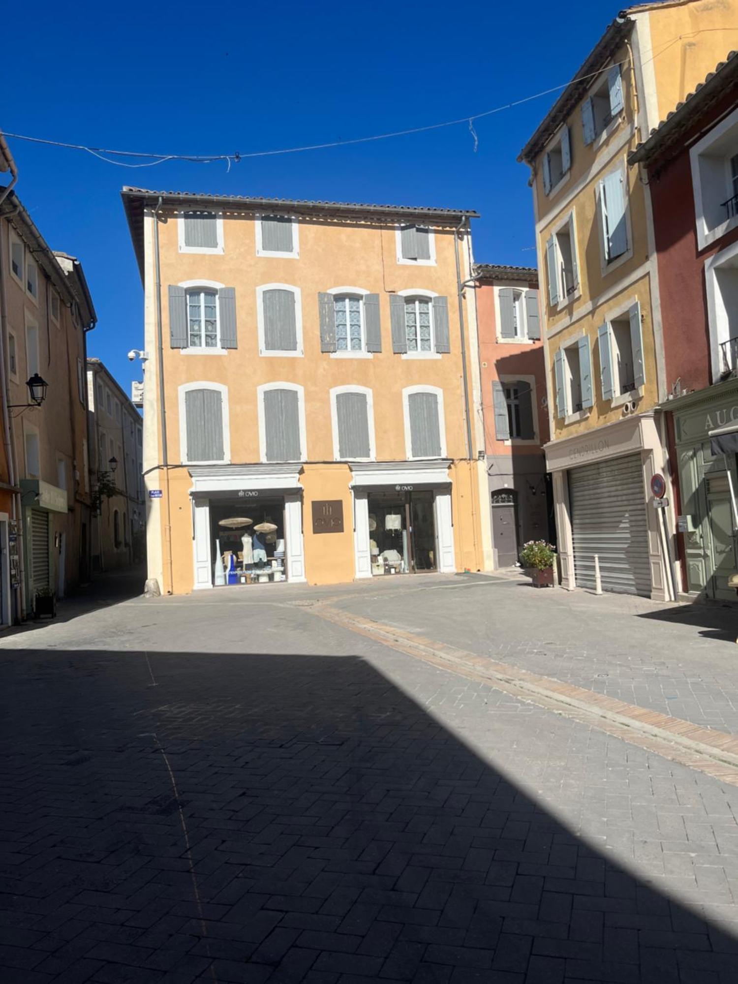 Logement Studio Avec Vue Sur Le Centre Historique LʼIsle-sur-la-Sorgue Εξωτερικό φωτογραφία